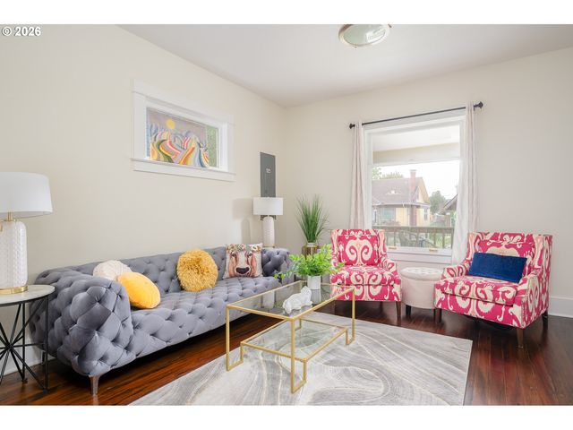 4824 Ne 8TH Ave, Portland, OR 97211