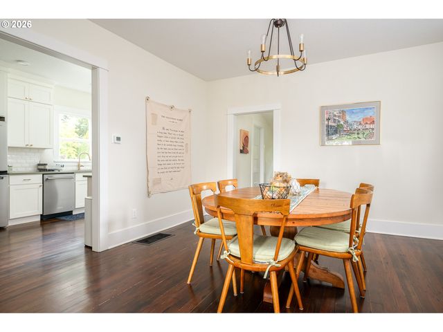 4824 Ne 8TH Ave, Portland, OR 97211