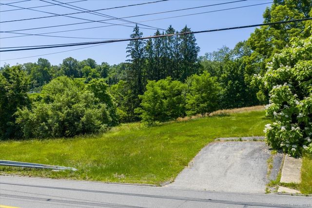 28 Otrobando Avenue, Norwich, CT 06360