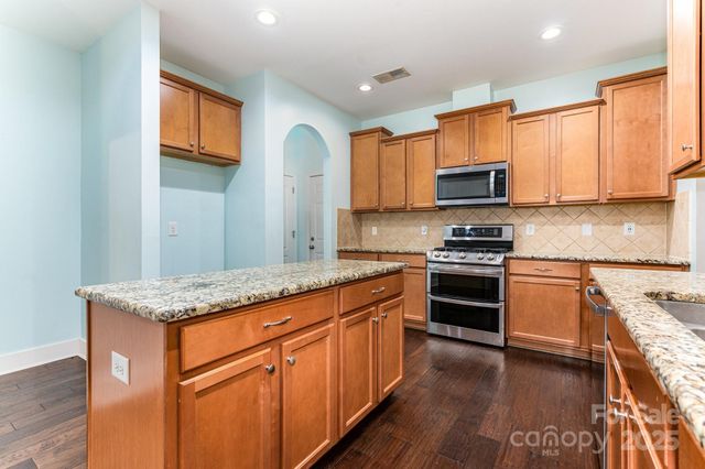 4813 Samuel Pinckney Drive, Belmont, NC 28012