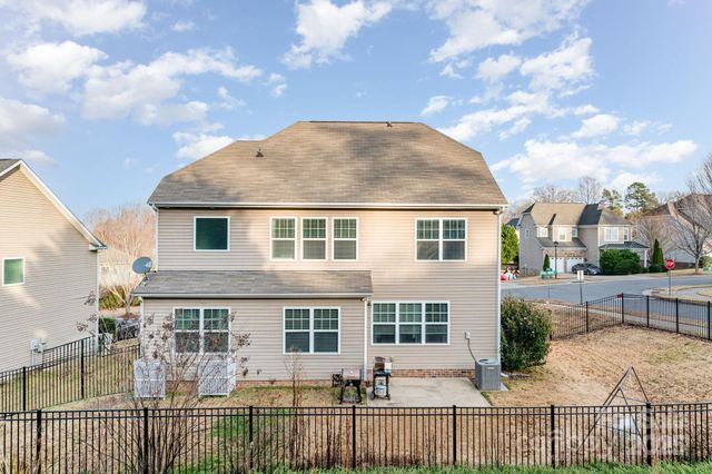 4813 Samuel Pinckney Drive, Belmont, NC 28012