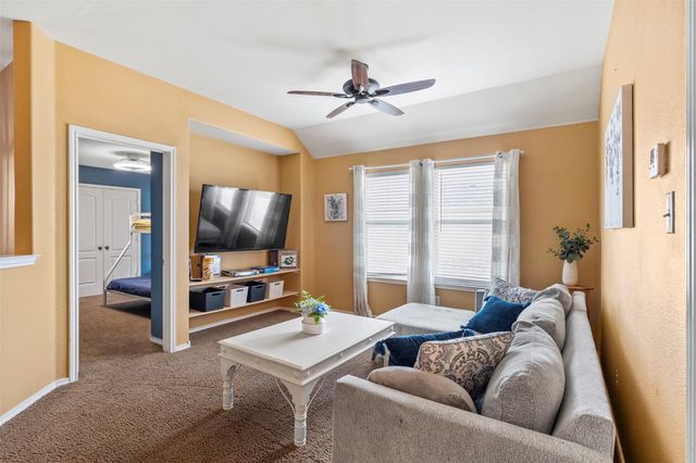 124 N Field ST, Round Rock, TX 78681