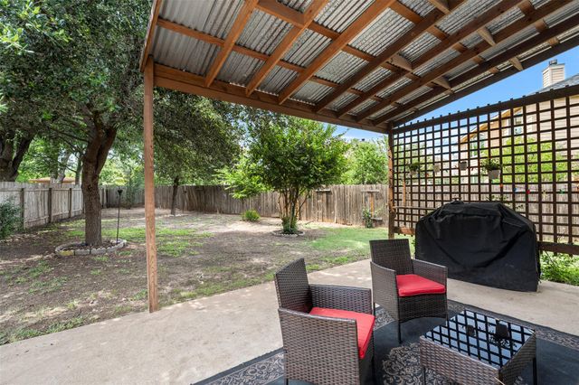 124 N Field ST, Round Rock, TX 78681