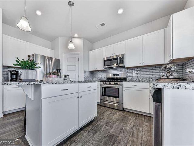 122 Hadley Way SW, Cartersville, GA 30120