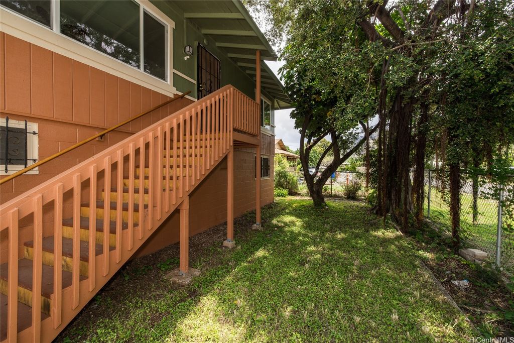 85-918 Lihue Street B, Waianae, HI 96792