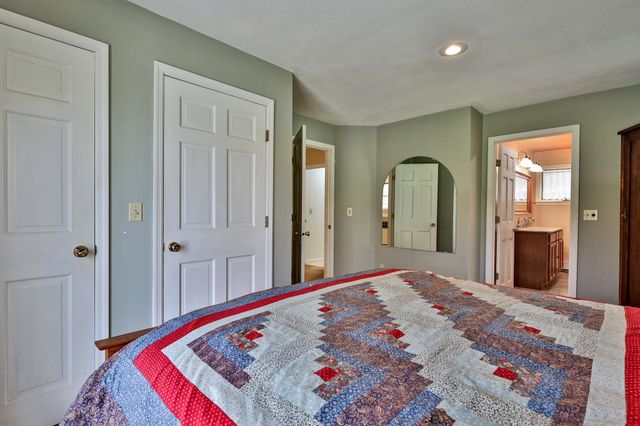 185 Beans Bridge Road, Rochester, VT 05767