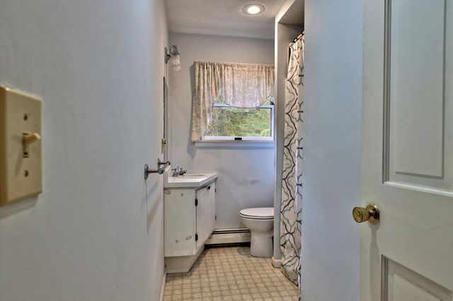 185 Beans Bridge Road, Rochester, VT 05767