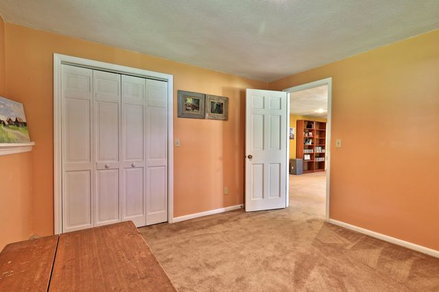 185 Beans Bridge Road, Rochester, VT 05767