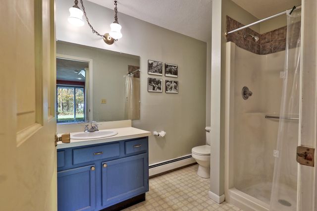 185 Beans Bridge Road, Rochester, VT 05767