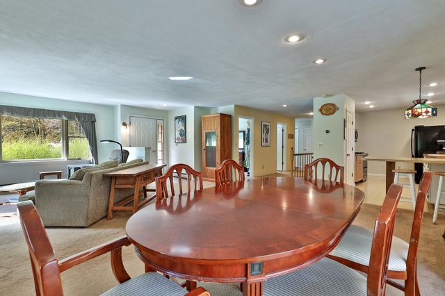 185 Beans Bridge Road, Rochester, VT 05767