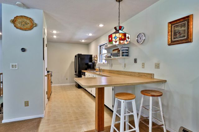 185 Beans Bridge Road, Rochester, VT 05767