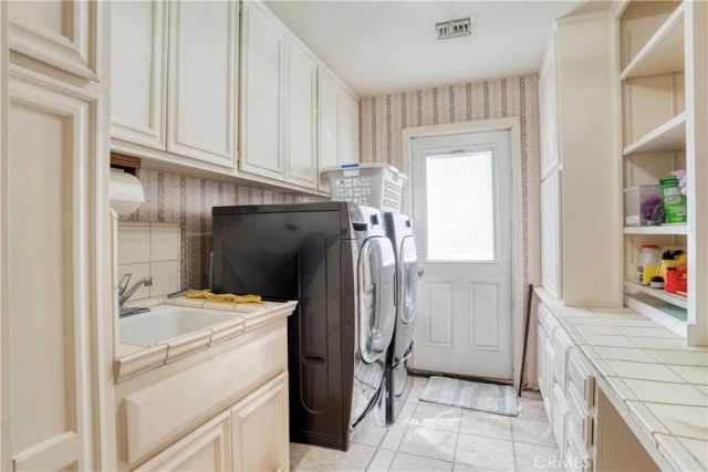 1 Royal Saint George, Newport Beach, CA 92660