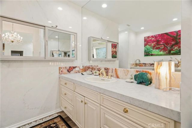 1 Royal Saint George, Newport Beach, CA 92660