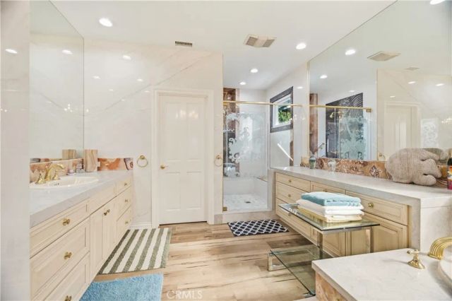 1 Royal Saint George, Newport Beach, CA 92660