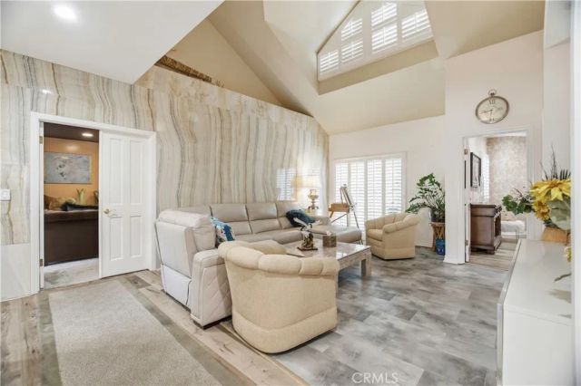 1 Royal Saint George, Newport Beach, CA 92660