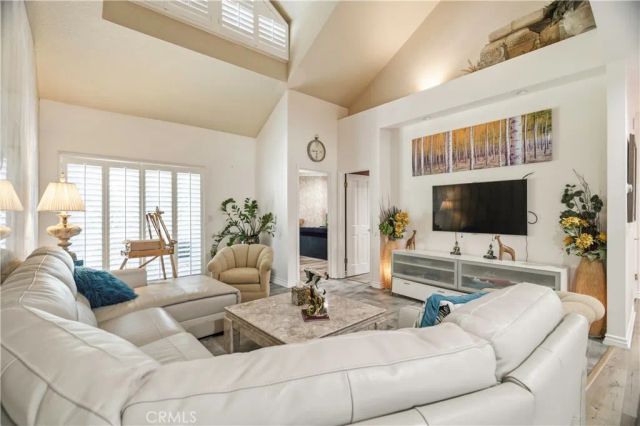 1 Royal Saint George, Newport Beach, CA 92660