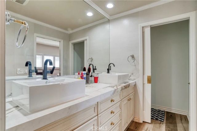 1 Royal Saint George, Newport Beach, CA 92660