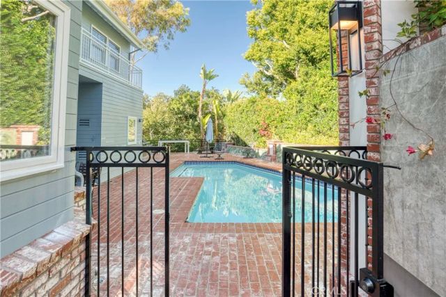 1 Royal Saint George, Newport Beach, CA 92660