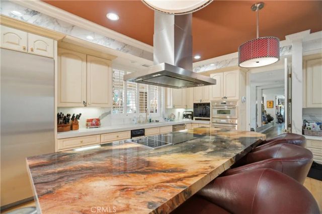 1 Royal Saint George, Newport Beach, CA 92660