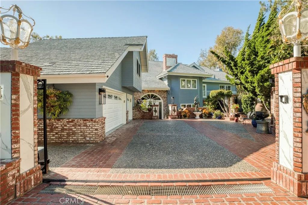 1 Royal Saint George, Newport Beach, CA 92660