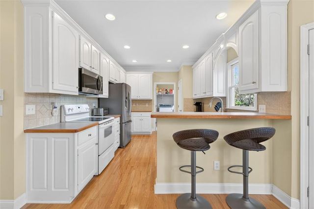 747 Glen Valley Way, Dacula, GA 30019