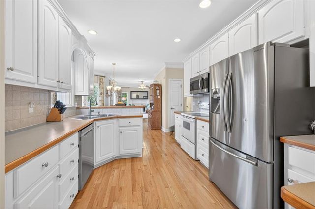 747 Glen Valley Way, Dacula, GA 30019