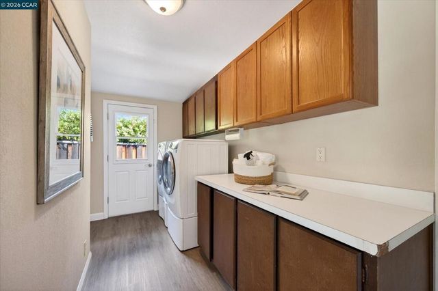 2683 Sundance Ct, Walnut Creek, CA 94598