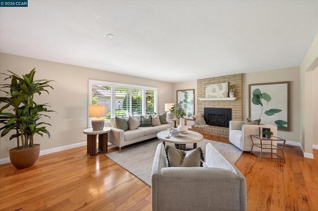 2683 Sundance Ct, Walnut Creek, CA 94598