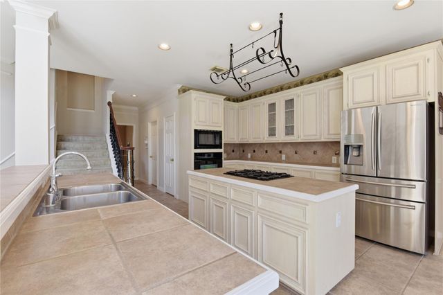 5910 Willowfield Court, Sugar Land, TX 77479