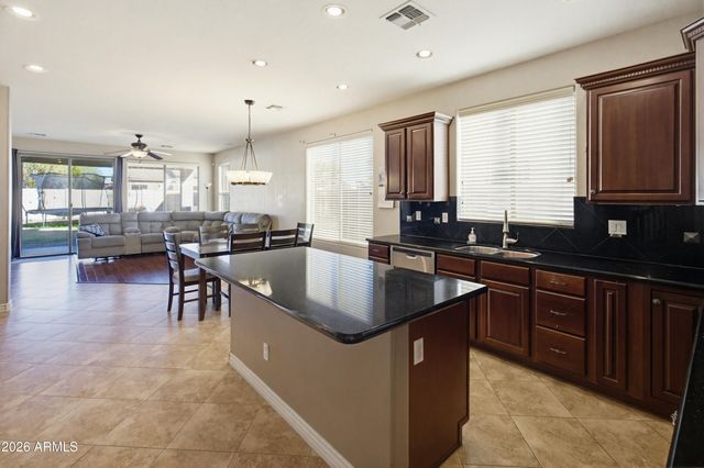 4708 E COUNTY DOWN Drive, Chandler, AZ 85249