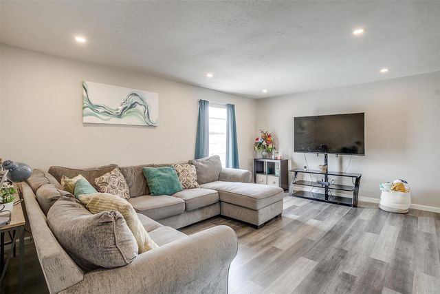 6008 Westridge Lane 512, Fort Worth, TX 76116