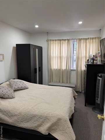 11949 6th Avenue, College Point, NY 11356