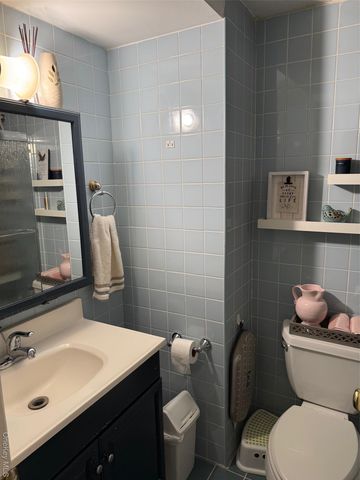 11949 6th Avenue, College Point, NY 11356