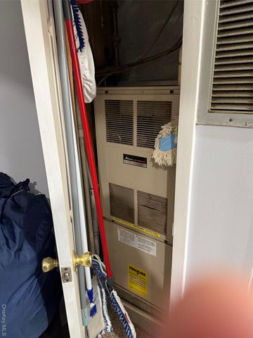 11949 6th Avenue, College Point, NY 11356