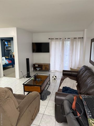 11949 6th Avenue, College Point, NY 11356