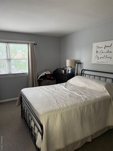 11949 6th Avenue, College Point, NY 11356