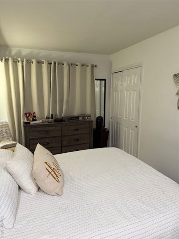 11949 6th Avenue, College Point, NY 11356