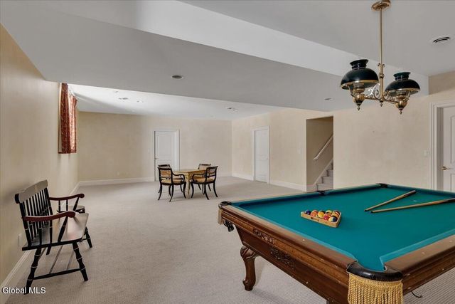 44 Turner Lane, Colonie, NY 12211