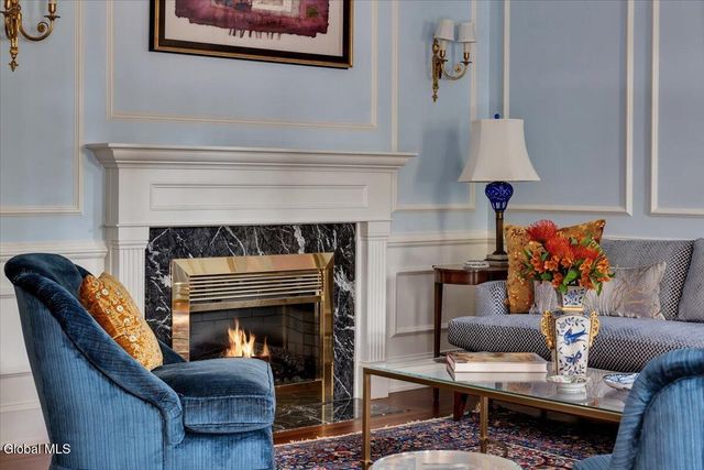 44 Turner Lane, Colonie, NY 12211