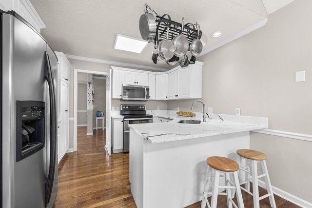 886 Glenraven Dr, Clarksville, TN 37043