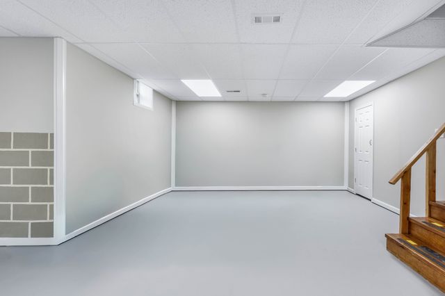 886 Glenraven Dr, Clarksville, TN 37043