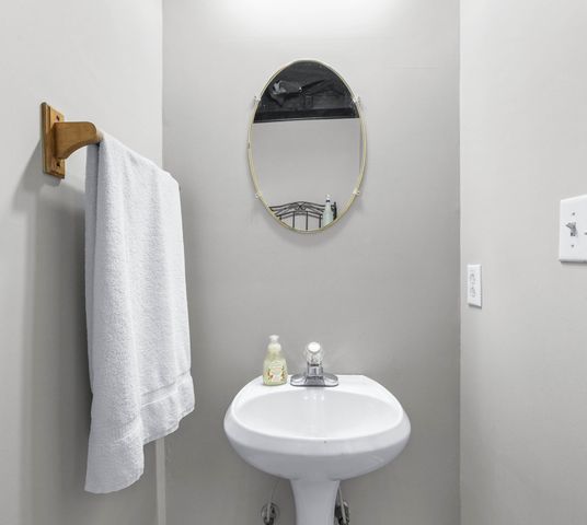 886 Glenraven Dr, Clarksville, TN 37043