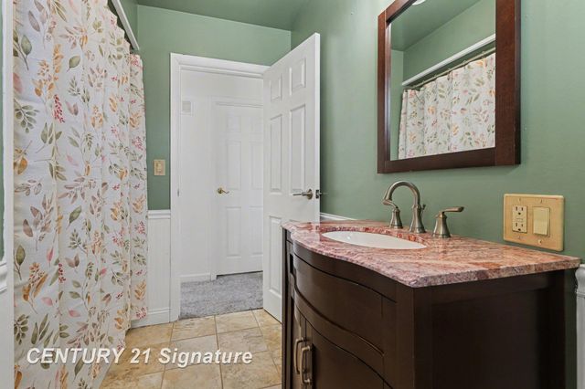 402 State Street, Bay City, MI 48706