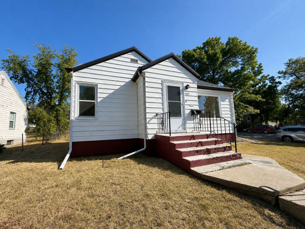 1027 3rd Avenue S, Great Falls, MT 59405 photo 2