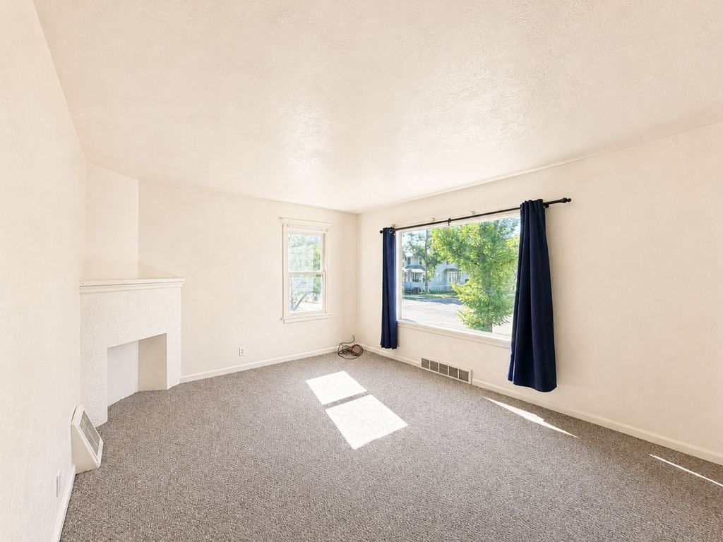 1027 3rd Avenue S, Great Falls, MT 59405 photo 5
