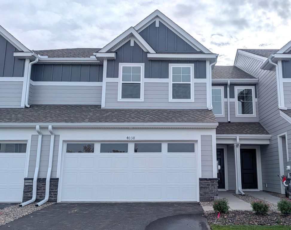 4038 Hayward Avenue N, Oakdale, MN 55128 — exterior
