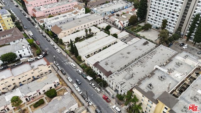 428 S Burlington Avenue, Los Angeles, CA 90057