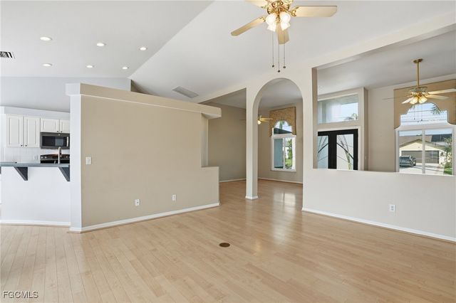 2920 SW 39th TER, Cape Coral, FL 33914