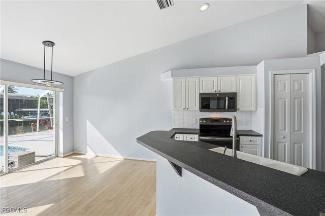 2920 SW 39th TER, Cape Coral, FL 33914