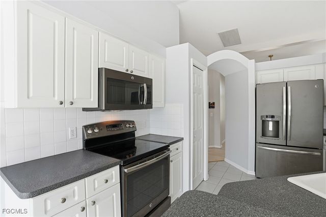 2920 SW 39th TER, Cape Coral, FL 33914